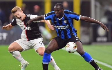 Juventus-coach Maurizio Sarri heeft het nog maar eens opgenomen voor Matthijs de Ligt