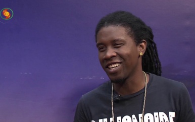 Mc Vuure lanceert  nieuwe video clip