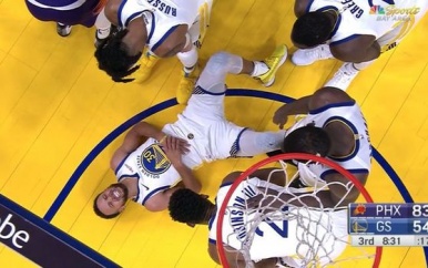 Warriors verliezen weer en zien vedette Curry uitvallen met gebroken hand