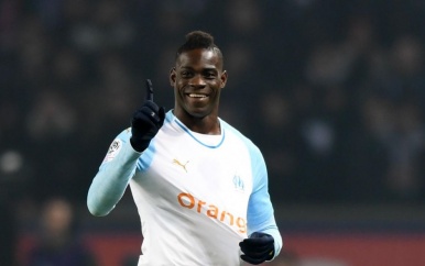 Harde kern Brescia laat racismeslachtoffer Balotelli vallen in verklaring