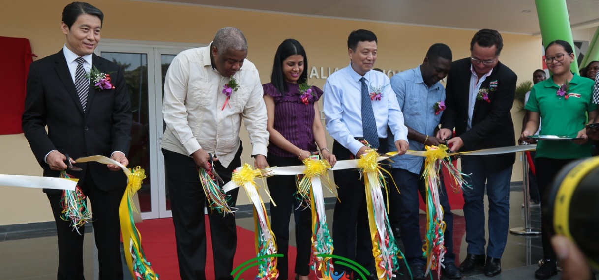 Suriname denksport centrum officieel ingebruik genomen