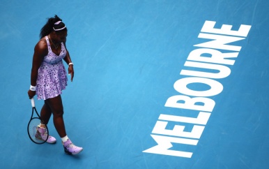 Serena Williams uitgeschakeld na nederlaag tegen Chinese Wang