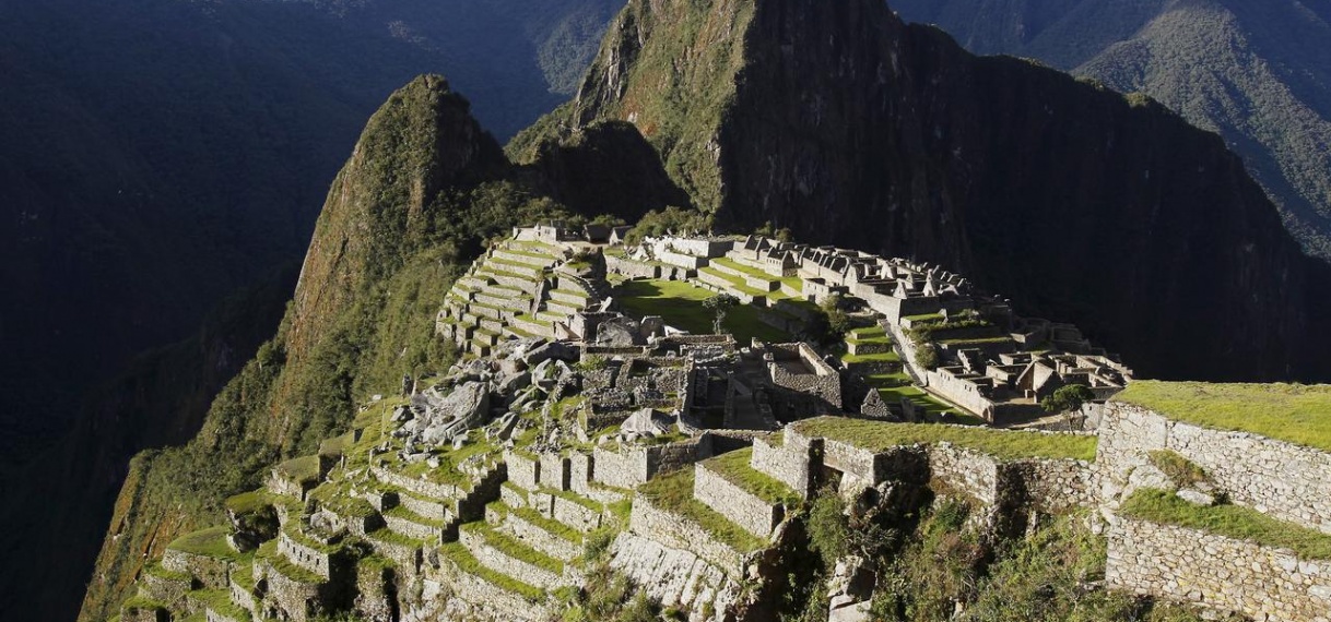 Peru deporteert toeristen vanwege vandalisme en poepen in Machu Picchu