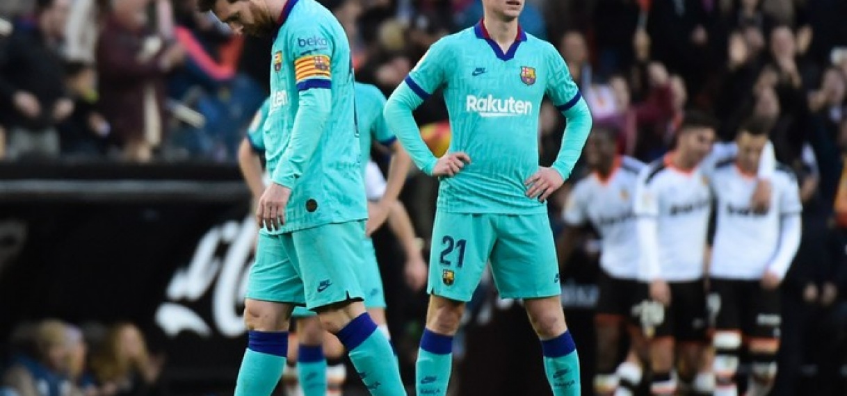 Frenkie en Barça krijgen dreun van Valencia in titelrace