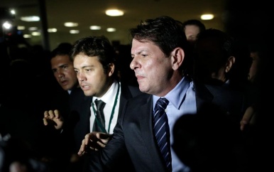 Braziliaanse senator die inreed op barricade politieprotest neergeschoten