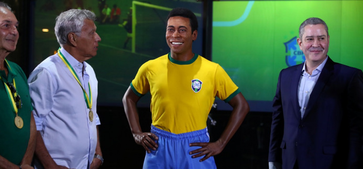 Brazilië herdenkt wereldtitel 1970 met standbeeld Pelé