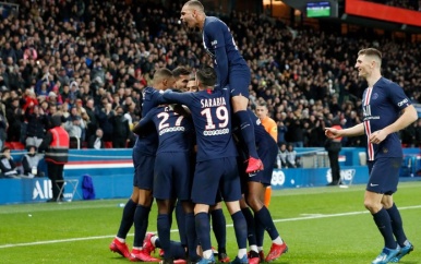 PSG laat terug knokkend Lyon toch kansloos