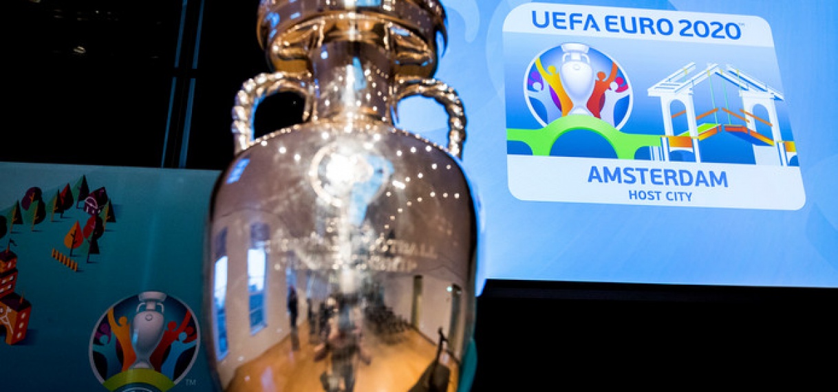 UEFA overweegt EK naar december te verplaatsen’.