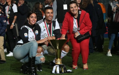Meespelen Ronaldo in bekerwedstrijd Juventus onzeker door zieke moeder