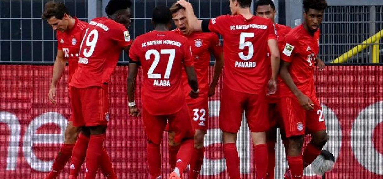 Bayern verslaat Dortmund en kan zich opmaken voor achtste titel op rij.