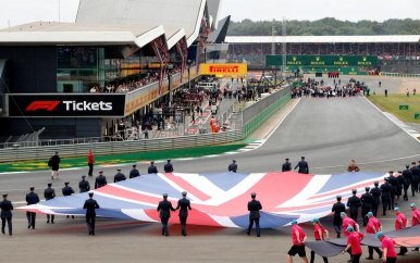 Formule 1 praat met Britse overheid over uitzondering op coronamaatregelen