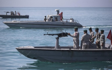 Iraans leger raakt bij oefening per ongeluk eigen schip met raket, 19 doden