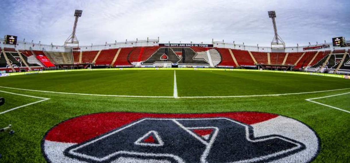AZ start procedure om Champions League-ticket van Ajax af te nemen