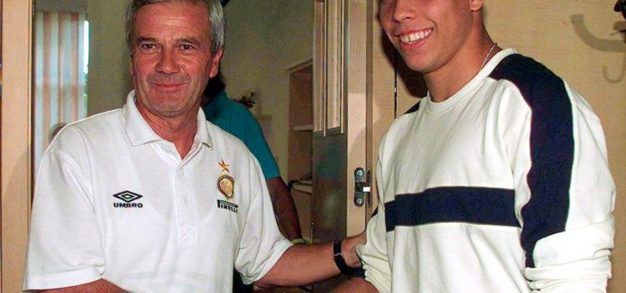 Internazionale rouwt om overleden trainer Gigi Simoni (81)