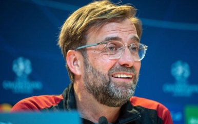 Klopp gelooft in herstart Premier League: ’Voetballen zonder publiek is mogelijk’