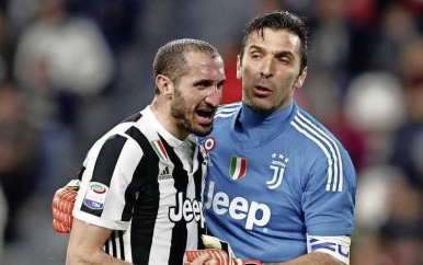 Juventus-iconen Buffon en Chiellini ook volgend jaar ploeggenoten van De Ligt
