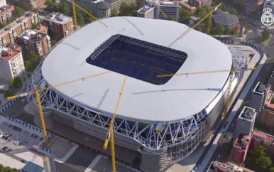 Ondergrondse koninklijke behandeling voor grasmat in nieuw Bernabeu