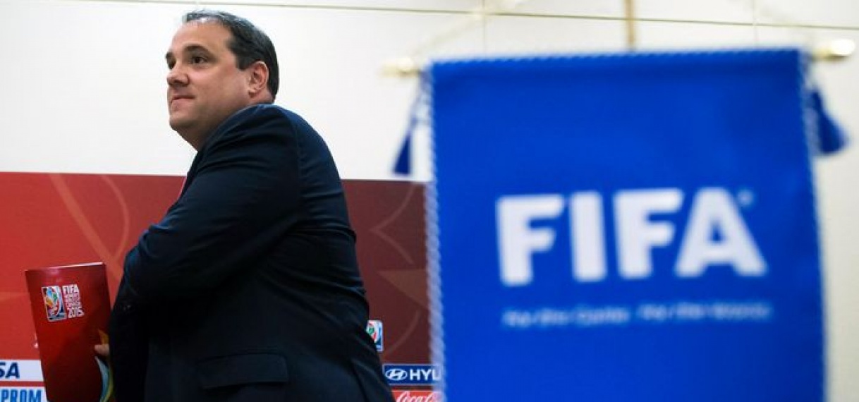Vice-preses FIFA: ‘Begin pas in 2021 aan nieuw voetbalseizoen’