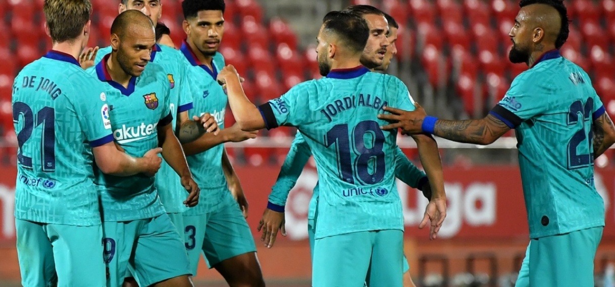Messi en De Jong maken indruk bij competitiehervatting van Barcelona.