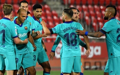 Messi en De Jong maken indruk bij competitiehervatting van Barcelona.