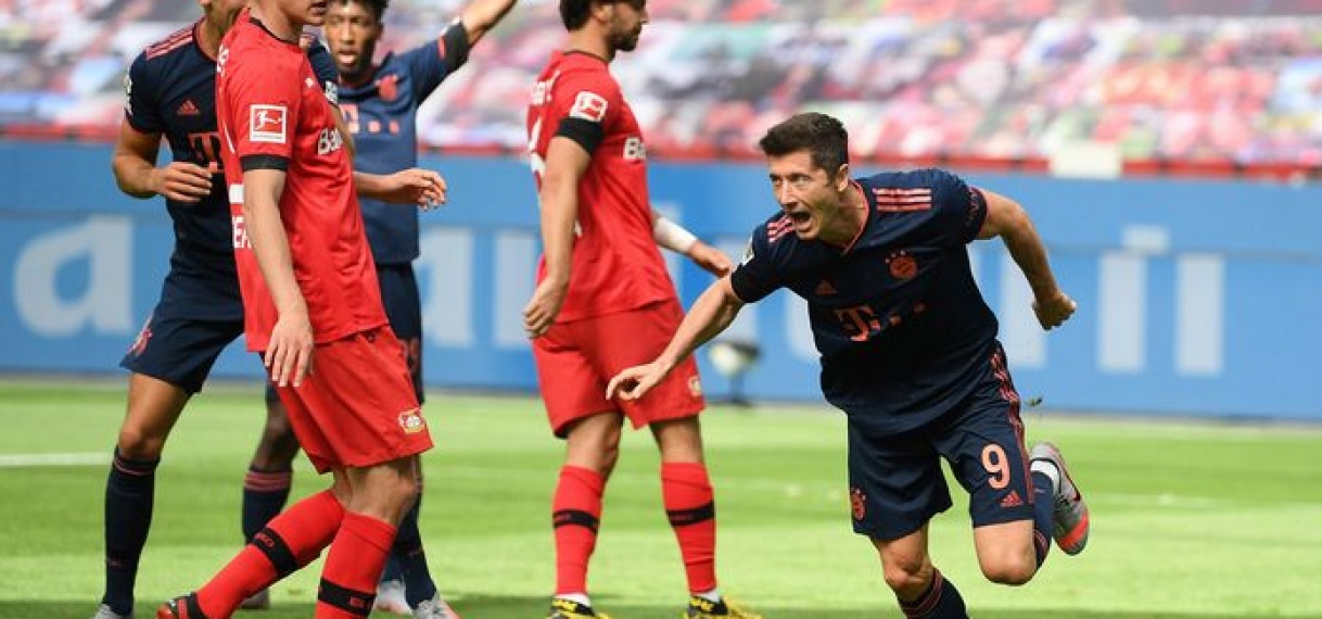 Ook Leverkusen kan Bayern niet stoppen, fraaie mijlpalen Lewandowski en Müller