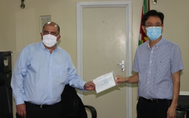 Suriname Chinese United Association (SCUA) doneert aan Volksgezondheid