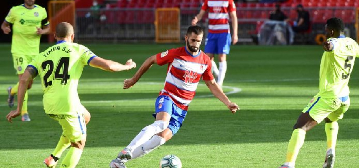 Getafe laat zich in slotfase verrassen door Granada.