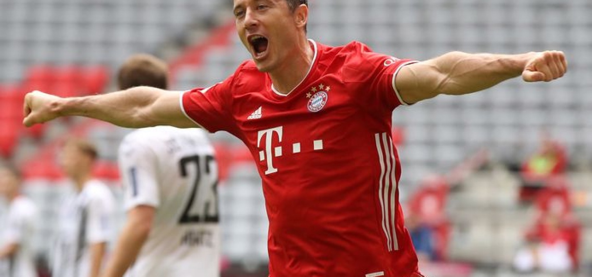 Lewandowski Speler van het Jaar in Bundesliga.