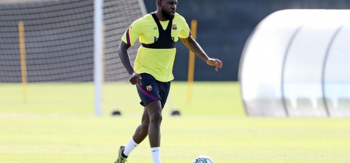 Umtiti traint mee bij eerste groepssessie Barça.