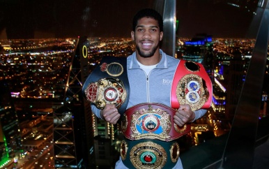 Boksers Joshua en Fury akkoord over langverwachte dubbele confrontati