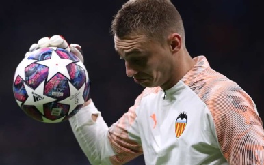 Cillessen krijgt te maken met nieuwe trainer bij tegenvallend Valencia