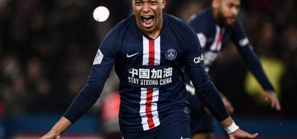 ‘Mbappé ook in coronacrisis nog 260 miljoen euro waard’