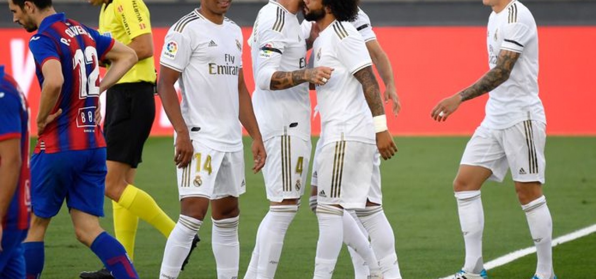 Real Madrid houdt Barça in vizier na zege op Eibar