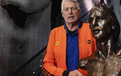 Wim Suurbier op 75-jarige leeftijd overleden.
