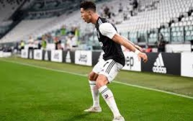 Ronaldo: ‘Het gaat om het kampioenschap, de records komen vanzelf’