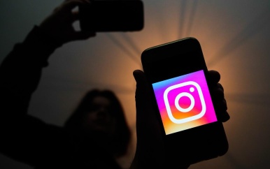 Instagram triggert soms per ongeluk camerasymbool in iOS 14