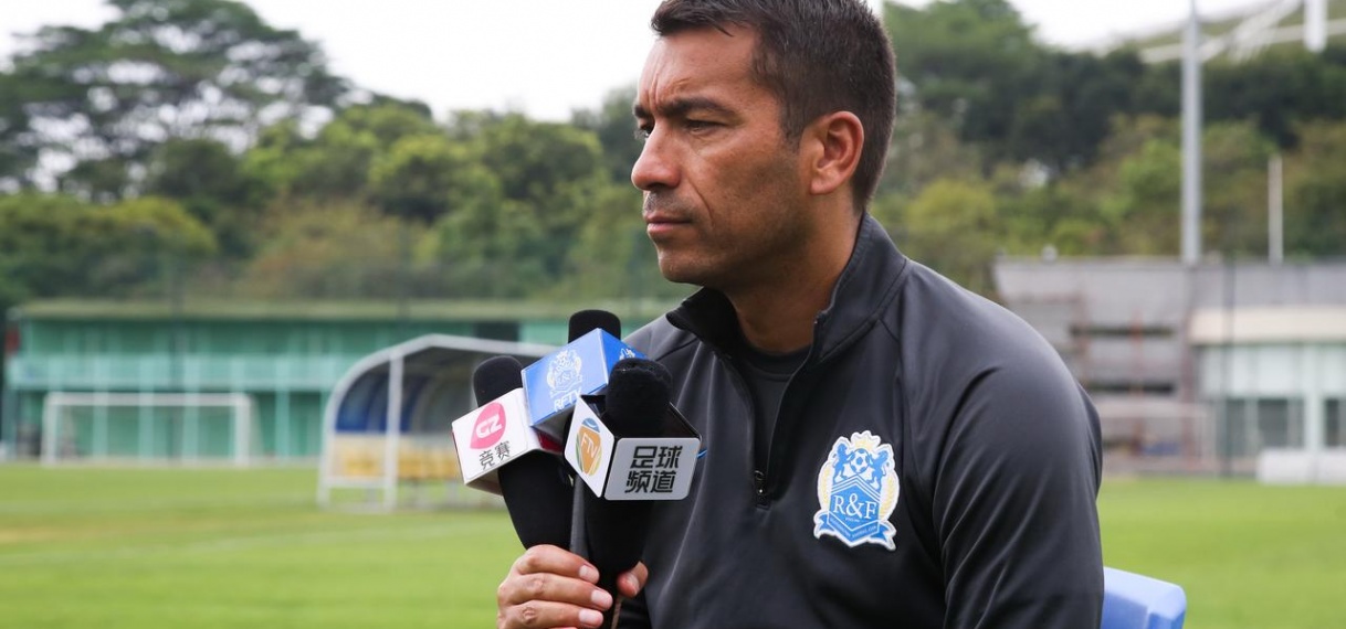 Van Bronckhorst verliest ook tweede wedstrijd in China met pijnlijke cijfers