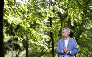Hiddink aan de slag als bondscoach en technisch directeur van Curaçao.