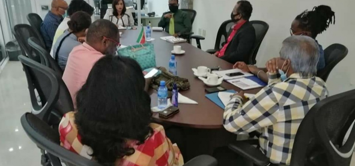 Minister Kuldipsingh en Districtsraad Paramaribo tasten samenwerkingsgebieden af