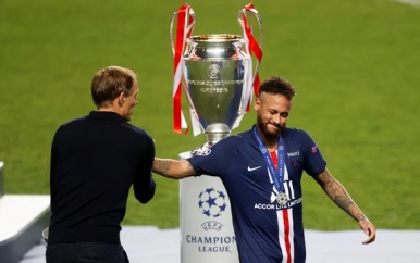 PSG-trainer Tuchel verdedigt Neymar en Mbappé na missers in CL-finale