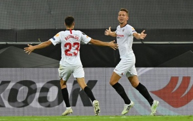 Europa League-koning Sevilla opnieuw naar finale na goal De Jong tegen Manchester United