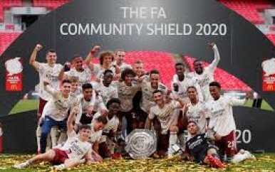 Arsenal klopt Liverpool na penalty’s en wint zestiende Community Shield