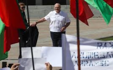 ‘Wit-Russische president Lukashenko bereid tot delen macht’