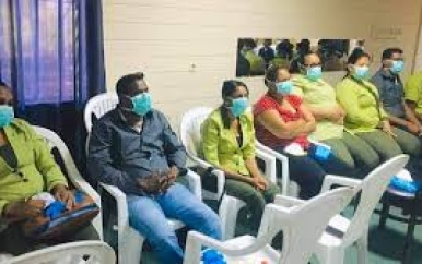 Thuisquarantaine vooralsnog afgeschaft voor passagiers Nederland en Curaçao