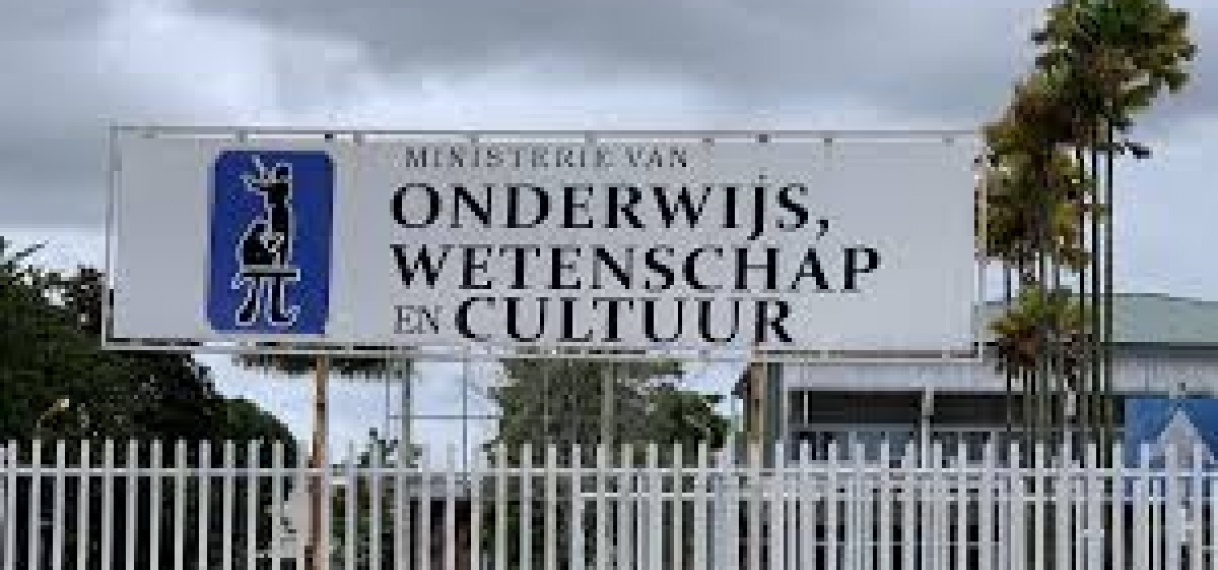 Ministerie van Onderwijs heeft geen bursalen teruggeroepen uit Cuba