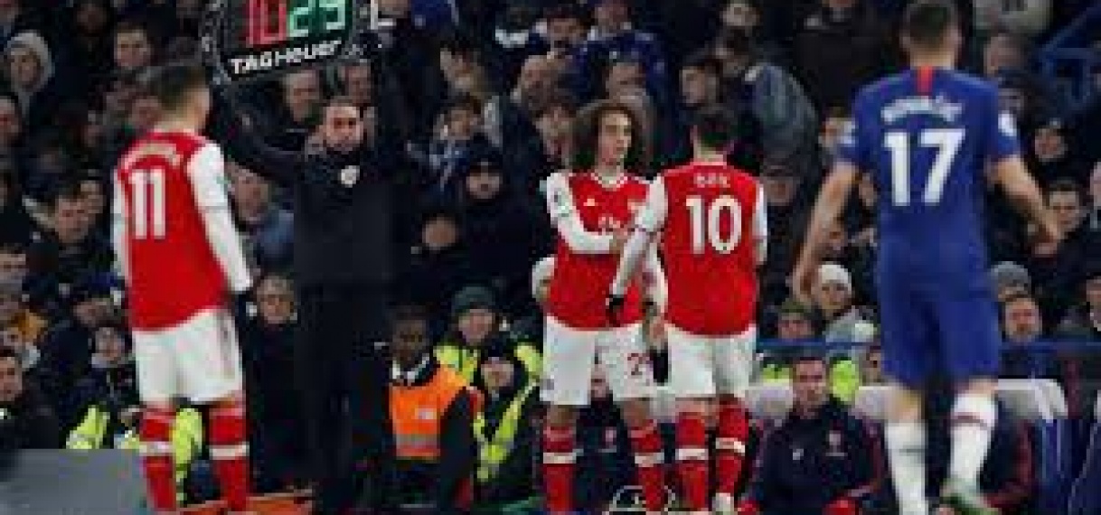 Premier League-clubs gaan terug van vijf naar drie wissels per wedstrijd