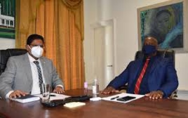 President en vicepresident voeren politiek overleg