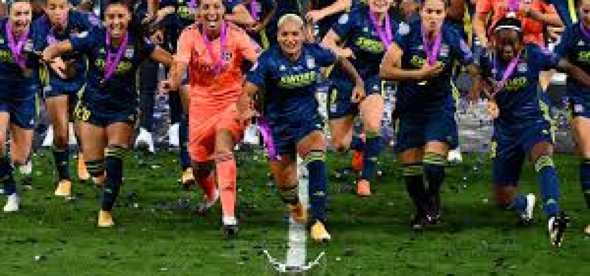 Vrouwen Lyon willen na CL-winst record Real Madrid uit jaren 50 verbeteren