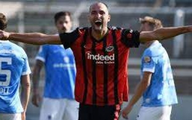 Mourinho laat oog vallen op Bas Dost