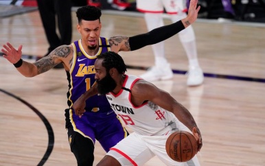 Harden leidt Rockets naar zege op Lakers.